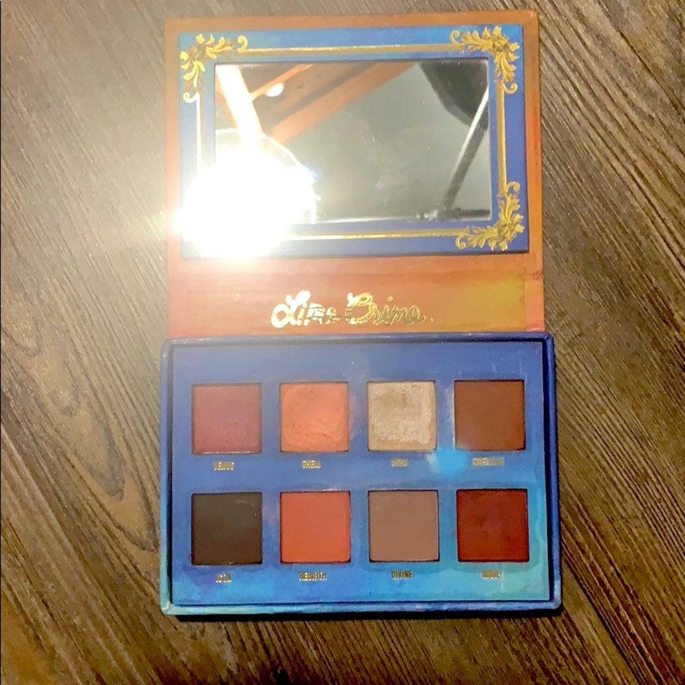 Limecrime Venus eyeshadow palette